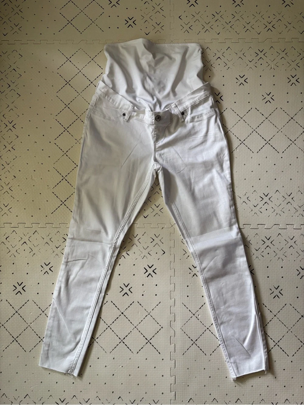 Abercrombie & Fitch Maternity The Jean Legging - Picture 3 of 5